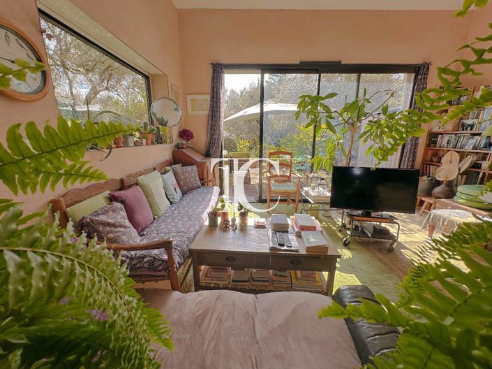 Image No.4-3 Bed House for sale