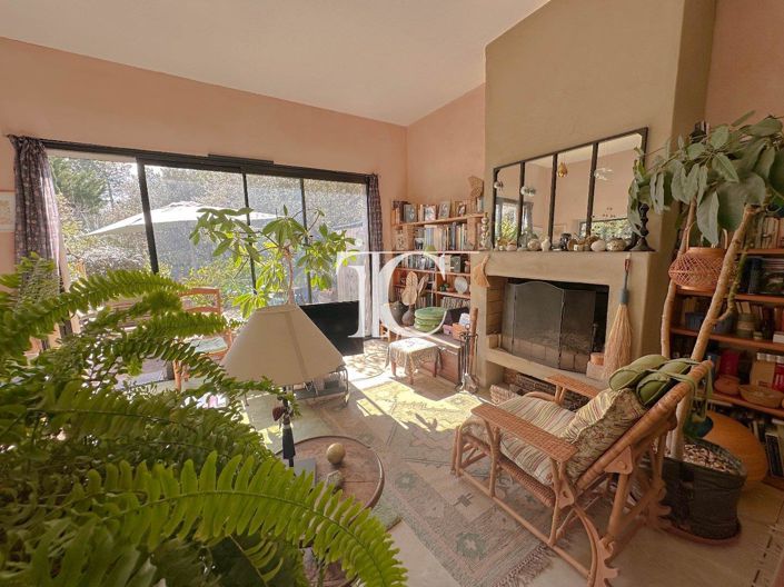 Image No.6-3 Bed House for sale