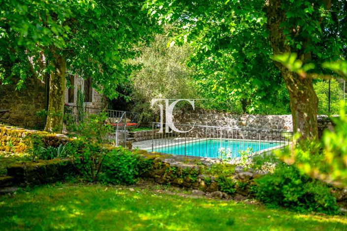 Image No.31-7 Bed House for sale