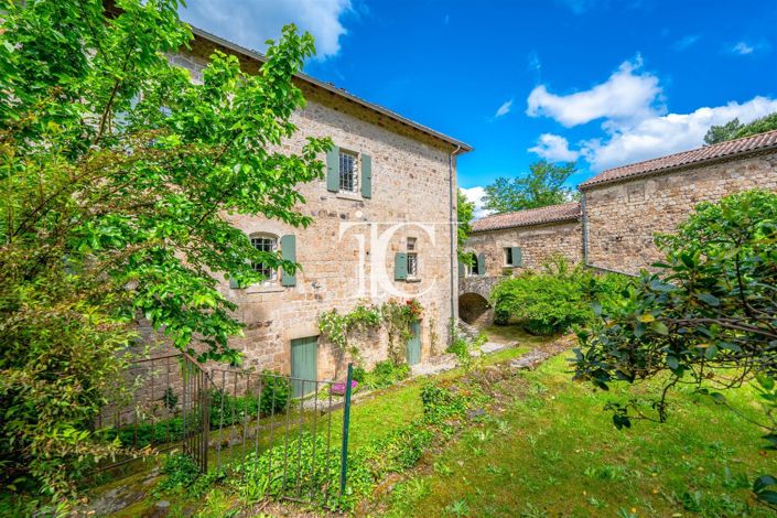 Image No.33-7 Bed House for sale