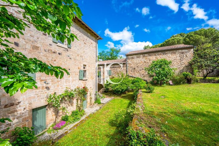 Image No.35-7 Bed House for sale