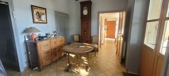 Image No.6-9 Bed House for sale