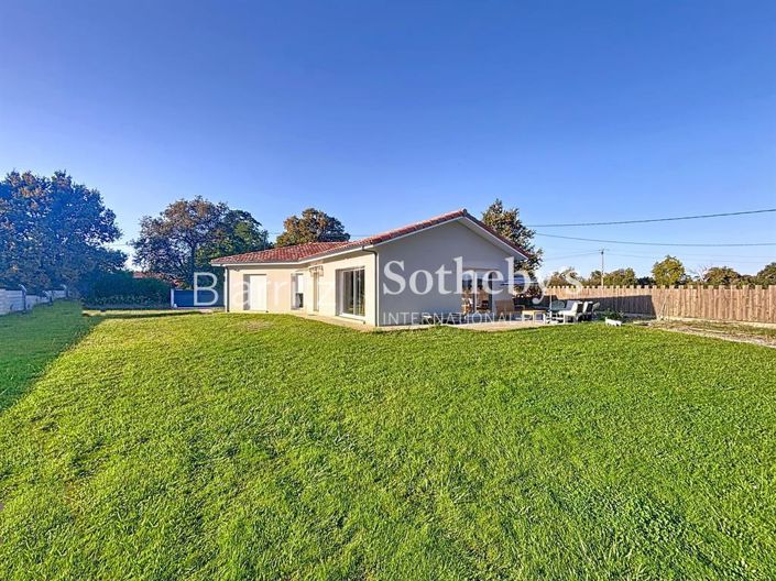 Image No.16-8 Bed House for sale