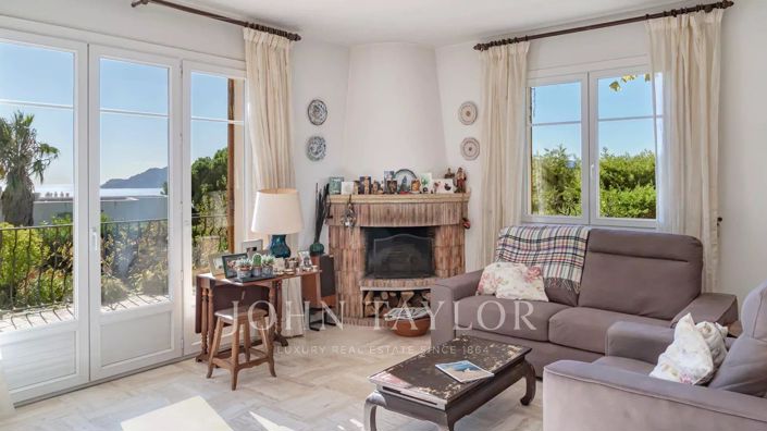 Image No.7-3 Bed House for sale