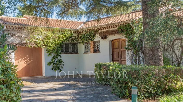 Image No.8-3 Bed House for sale