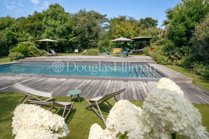 Image No.13-7 Bed House for sale