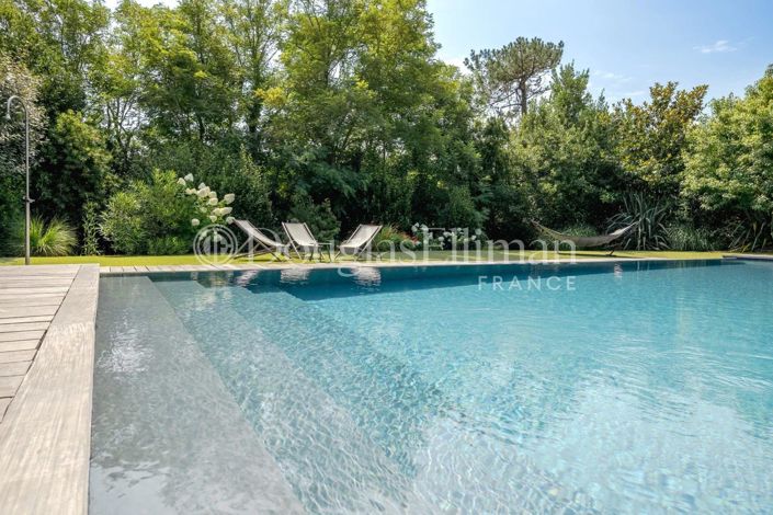 Image No.14-7 Bed House for sale