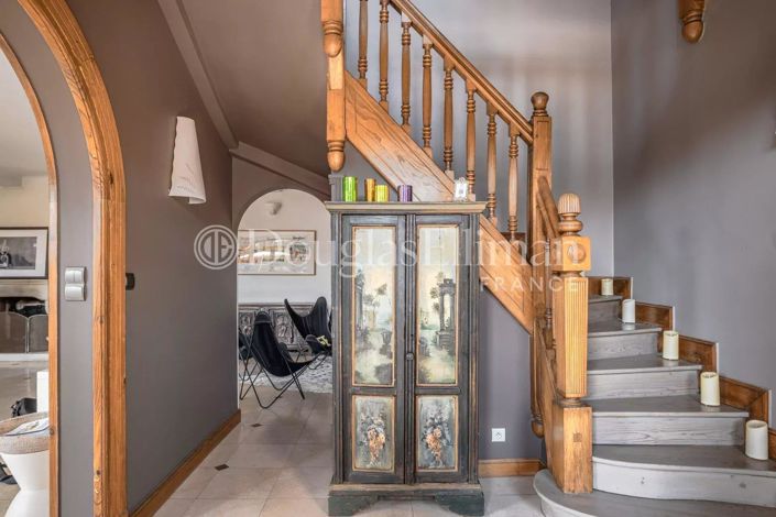 Image No.4-7 Bed House for sale