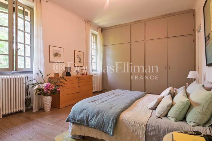 Image No.5-7 Bed House for sale