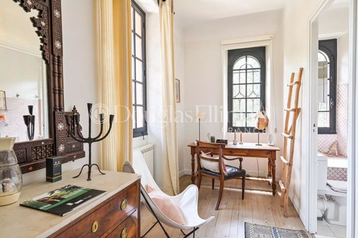 Image No.9-7 Bed House for sale