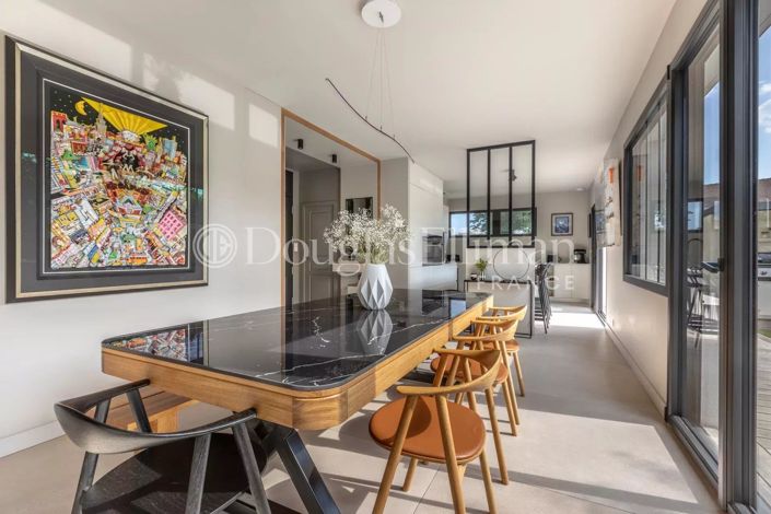 Image No.12-6 Bed House for sale