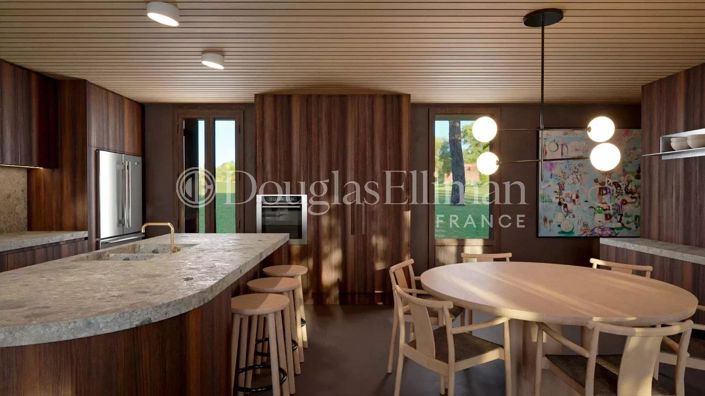 Image No.8-5 Bed House for sale