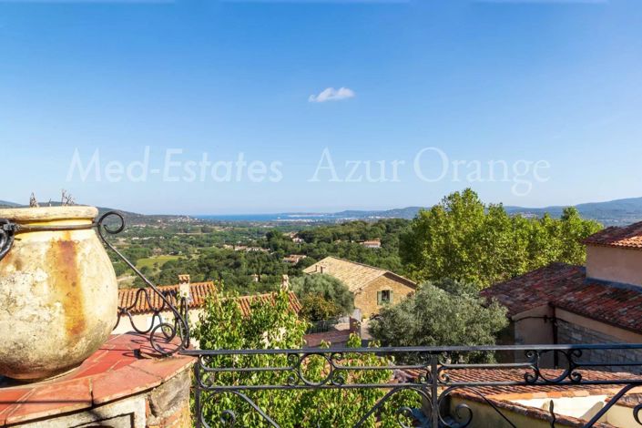 Image No.29-10 Bed House for sale