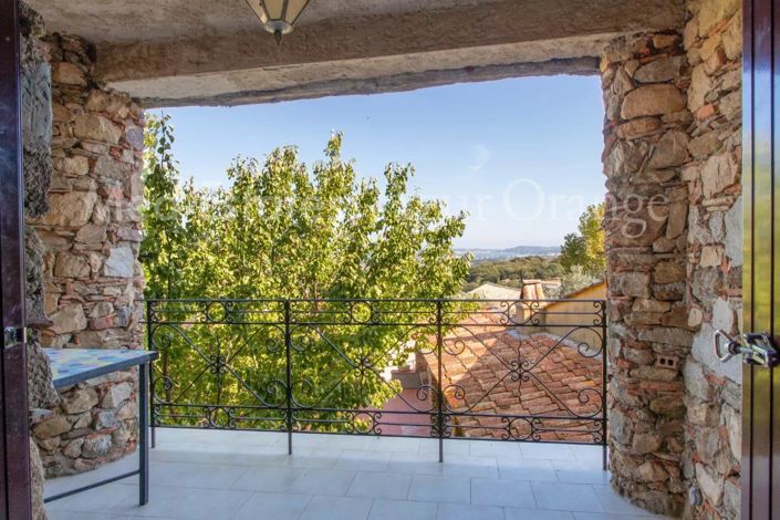 Image No.9-10 Bed House for sale