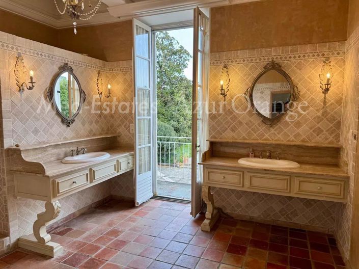 Image No.16-15 Bed House for sale