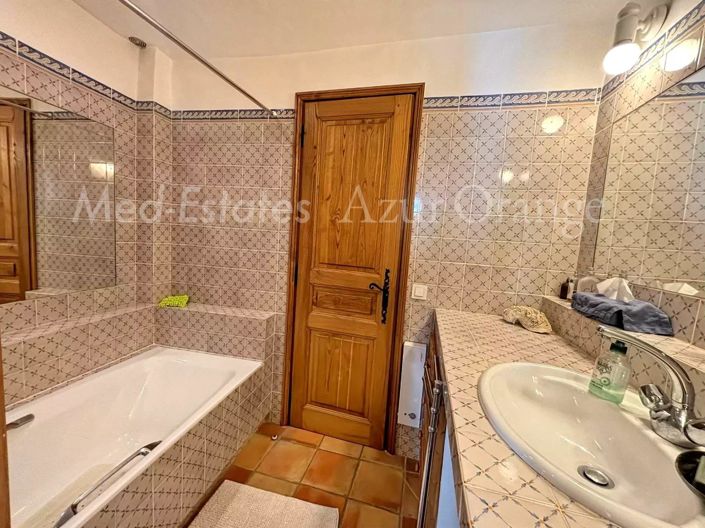 Image No.9-Maison de 3 chambres à vendre à Grimaud