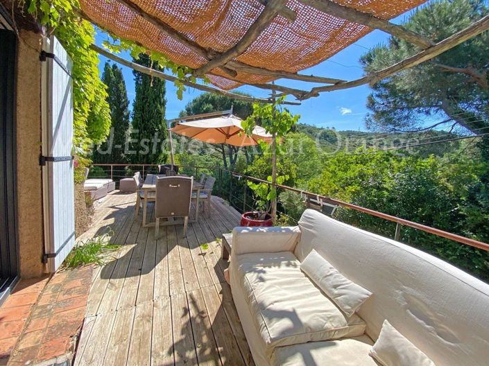 Image No.2-5 Bed House for sale