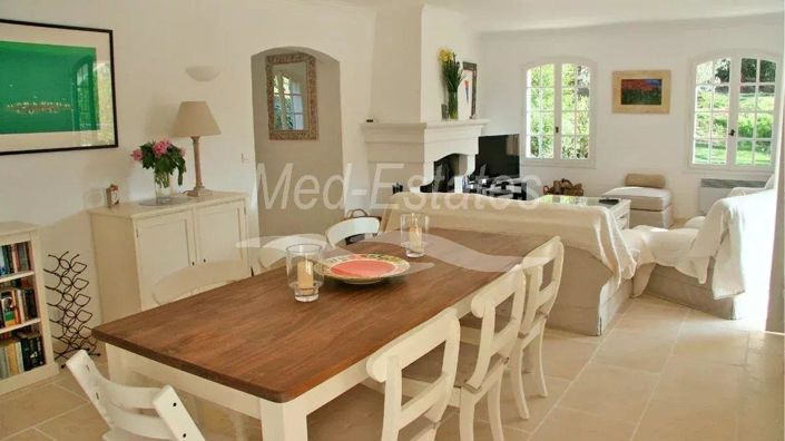 Image No.7-5 Bed House for sale