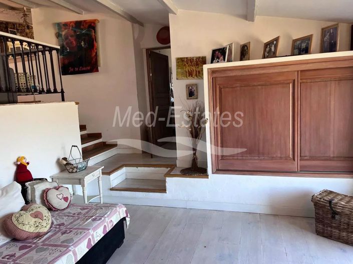 Image No.13-3 Bed House for sale