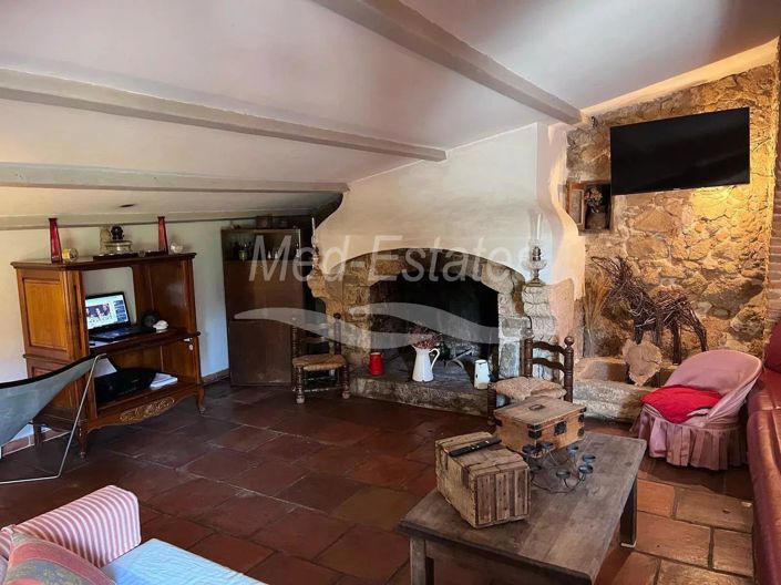 Image No.24-3 Bed House for sale