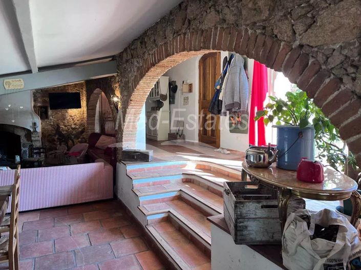 Image No.25-3 Bed House for sale