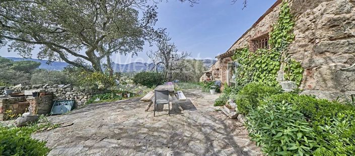 Image No.8-3 Bed House for sale