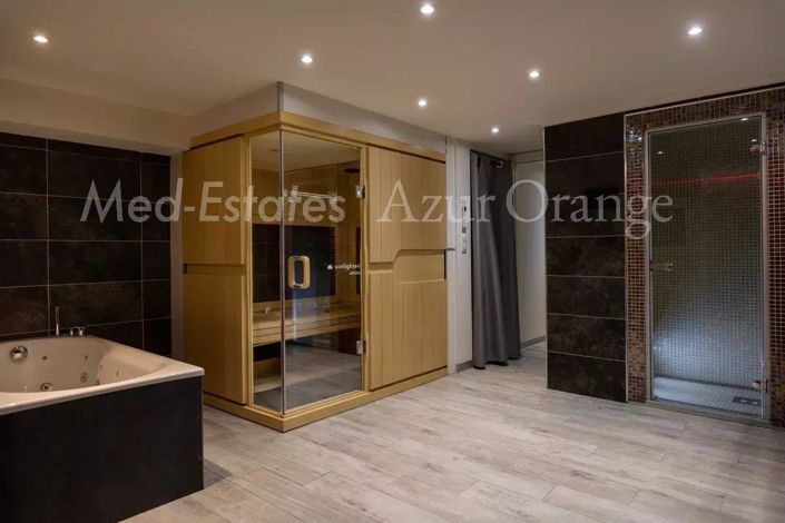 Image No.15-3 Bed Apartment for sale