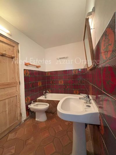 Image No.15-5 Bed House for sale