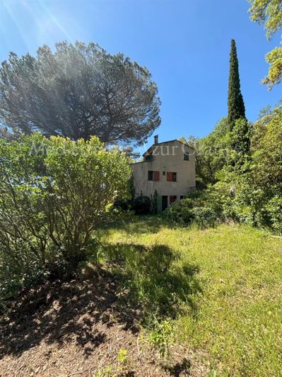 Image No.20-5 Bed House for sale