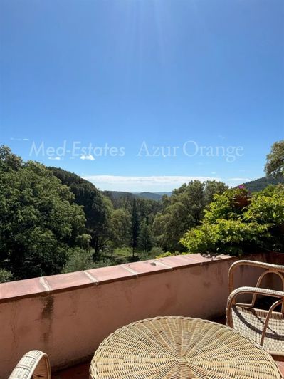 Image No.4-5 Bed House for sale