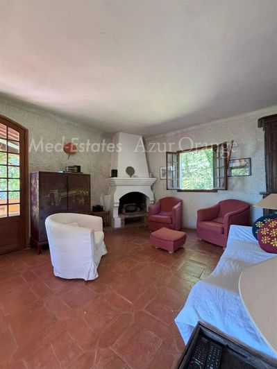 Image No.6-5 Bed House for sale