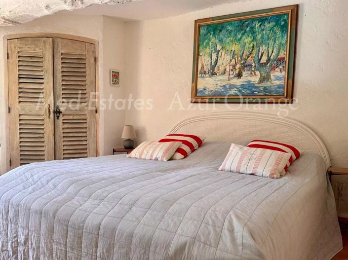 Image No.8-3 Bed House for sale