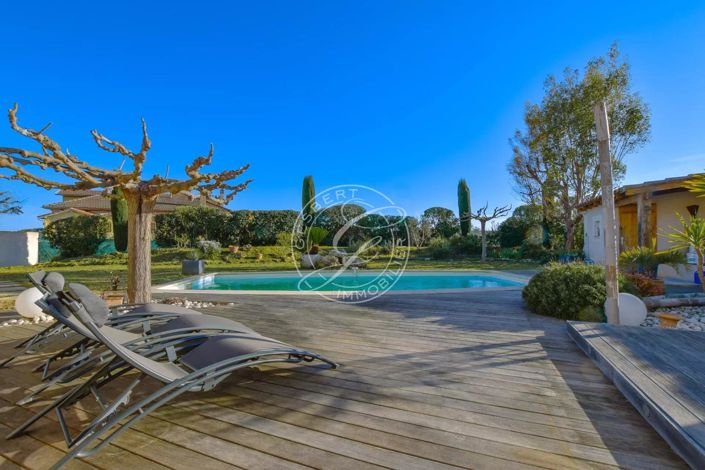 Image No.3-4 Bed House for sale