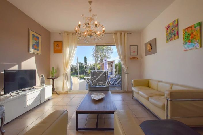 Image No.5-4 Bed House for sale