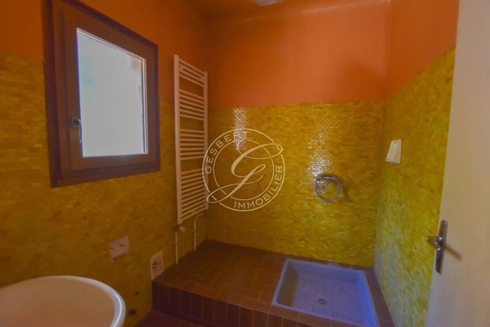 Image No.13-2 Bed House for sale