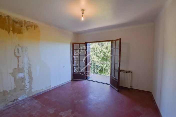 Image No.14-2 Bed House for sale