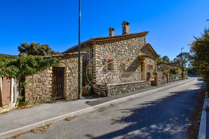 Image No.4-Maison de 2 chambres à vendre à Taradeau