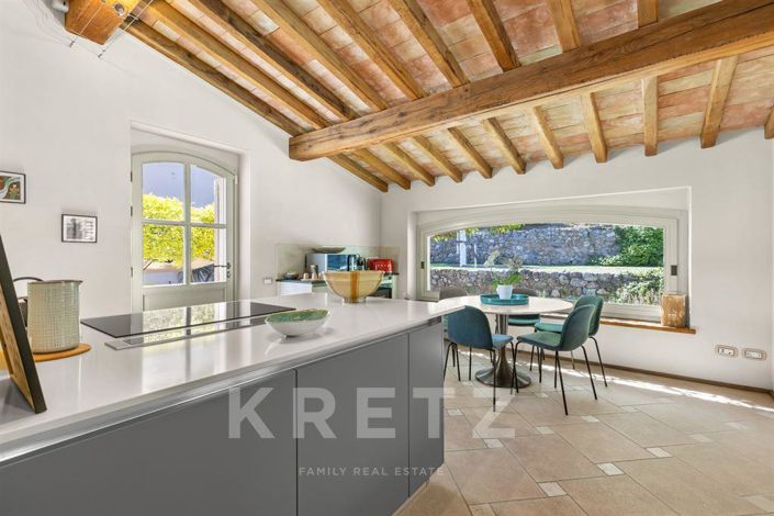 Image No.5-4 Bed House for sale