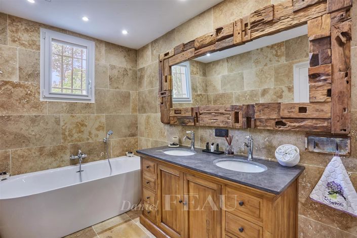 Image No.13-5 Bed House for sale