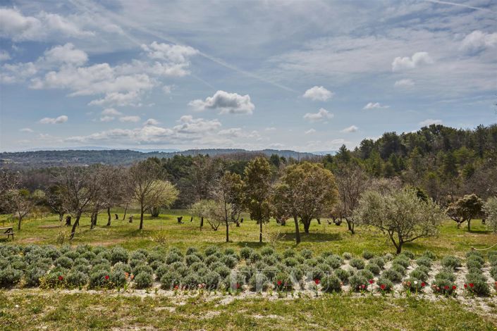 Image No.2-5 Bed House for sale