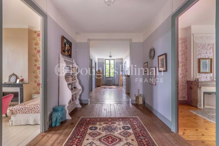 Image No.14-8 Bed House for sale