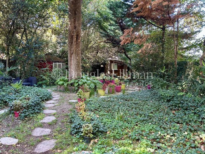 Image No.11-9 Bed House for sale