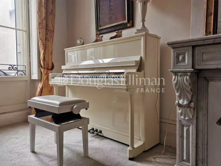 Image No.5-9 Bed House for sale