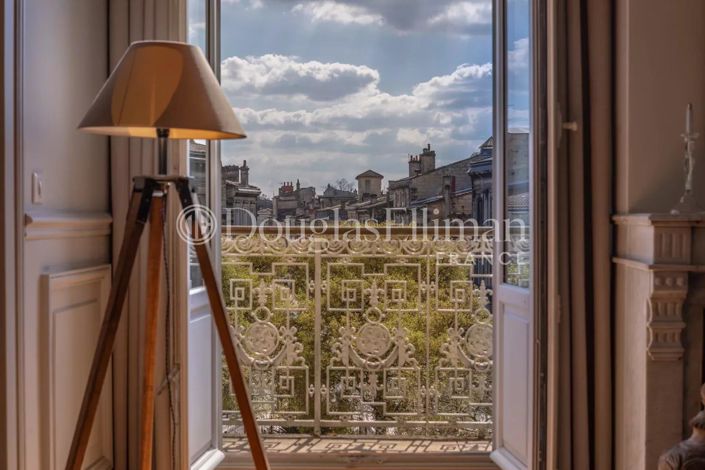 Image No.11-3 Bed Apartment for sale