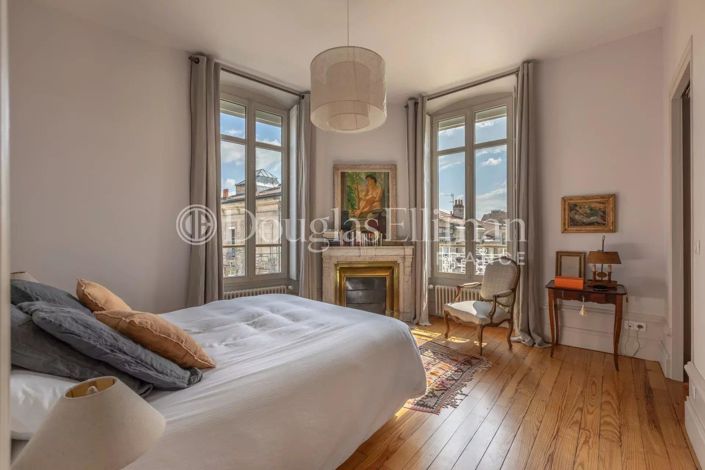 Image No.8-3 Bed Apartment for sale