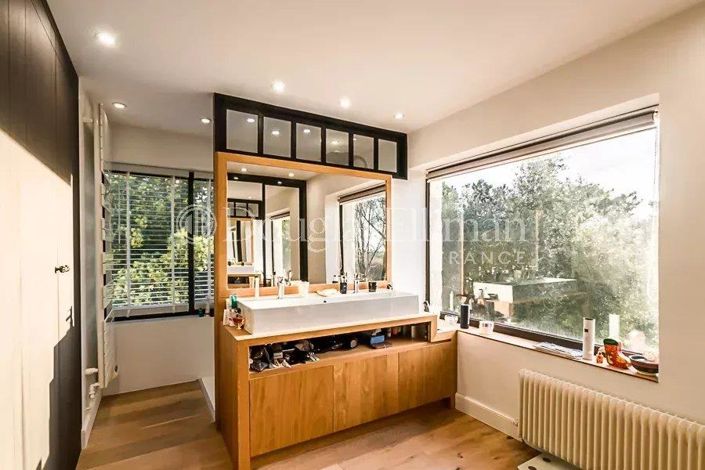 Image No.13-5 Bed House for sale