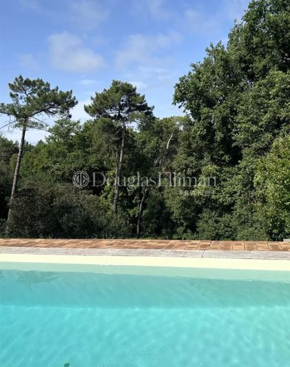 Image No.5-5 Bed House for sale