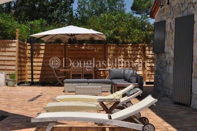 Image No.6-5 Bed House for sale