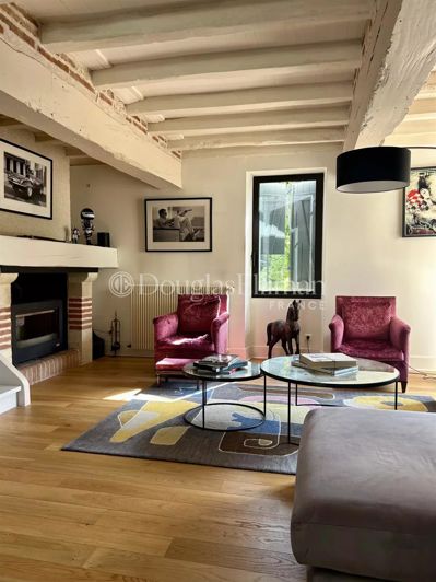 Image No.8-5 Bed House for sale