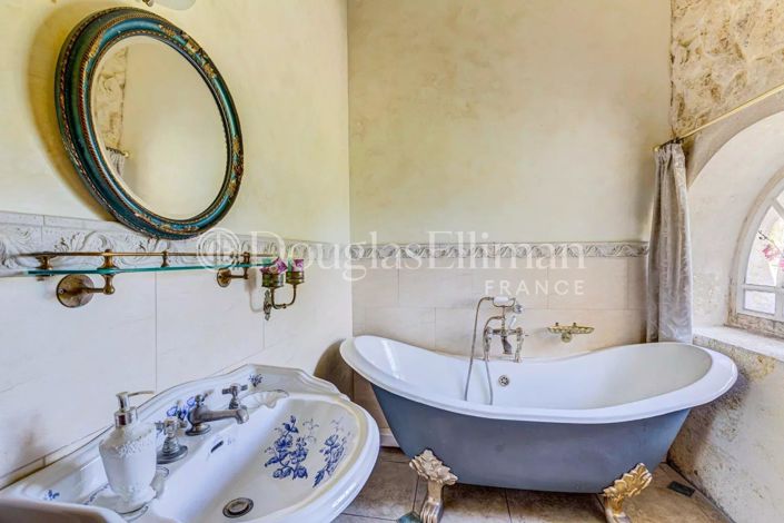 Image No.38-House for sale